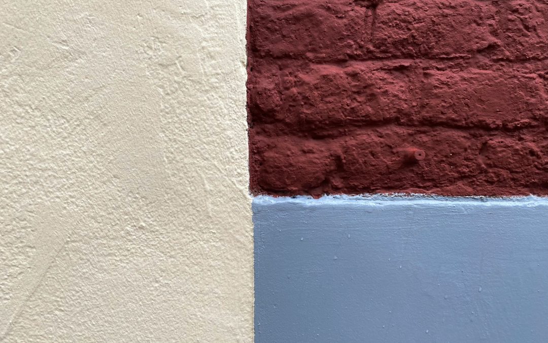 which paint color is best for an outside wall